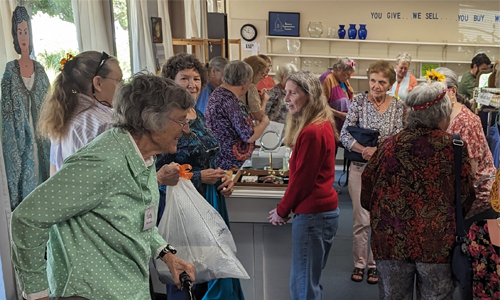 Thrift Shop Thrift Shop